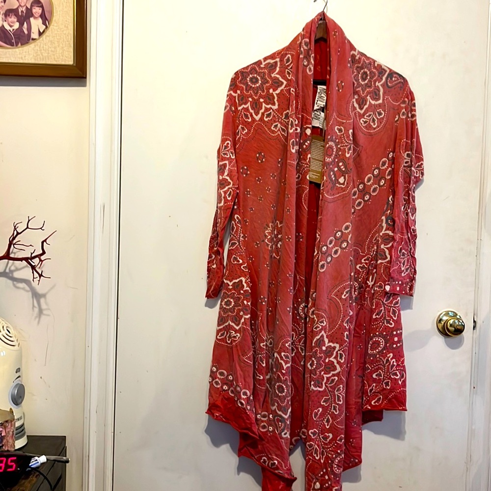 **Brand new magnolia pearl stargazer cardigan